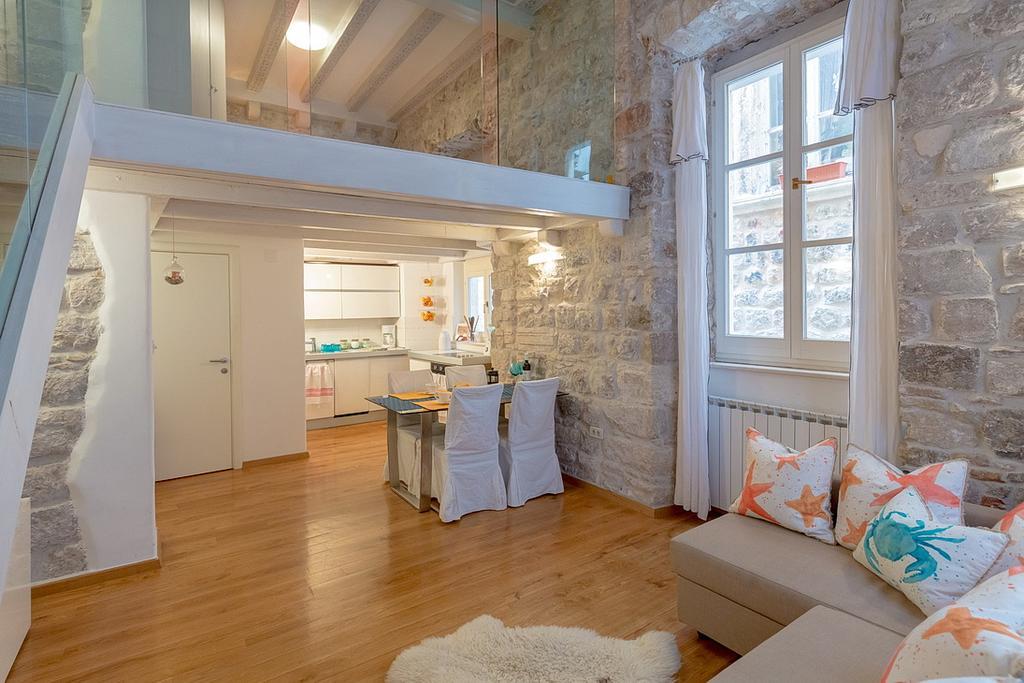 Helena Grace Apartment *