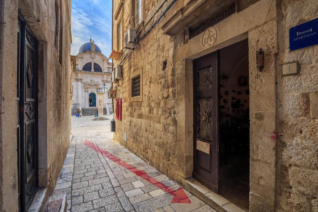 Helena Grace * Dubrovnik